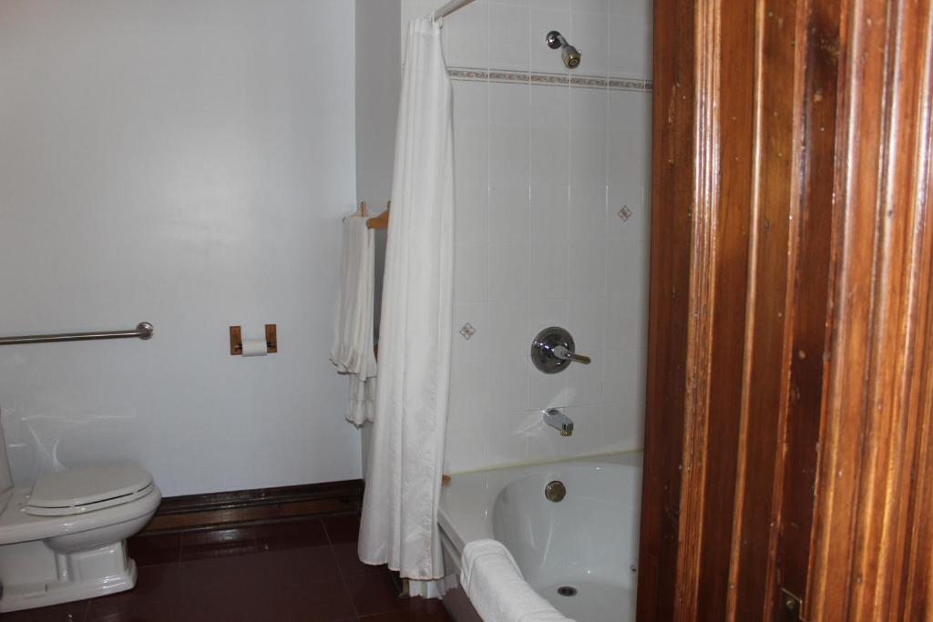 Customs House Inn Pictou Værelse billede